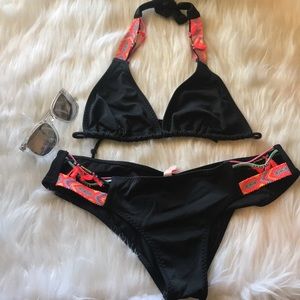 Victoria’s Secret bikini